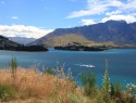 Queenstown, část jezera uprostřed je nazývaná Frankton Arm