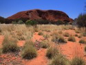 Uluru v pohledu od Cultural centra